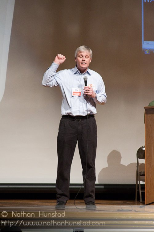 Representative Paul Thissen, also running for governor, addresse